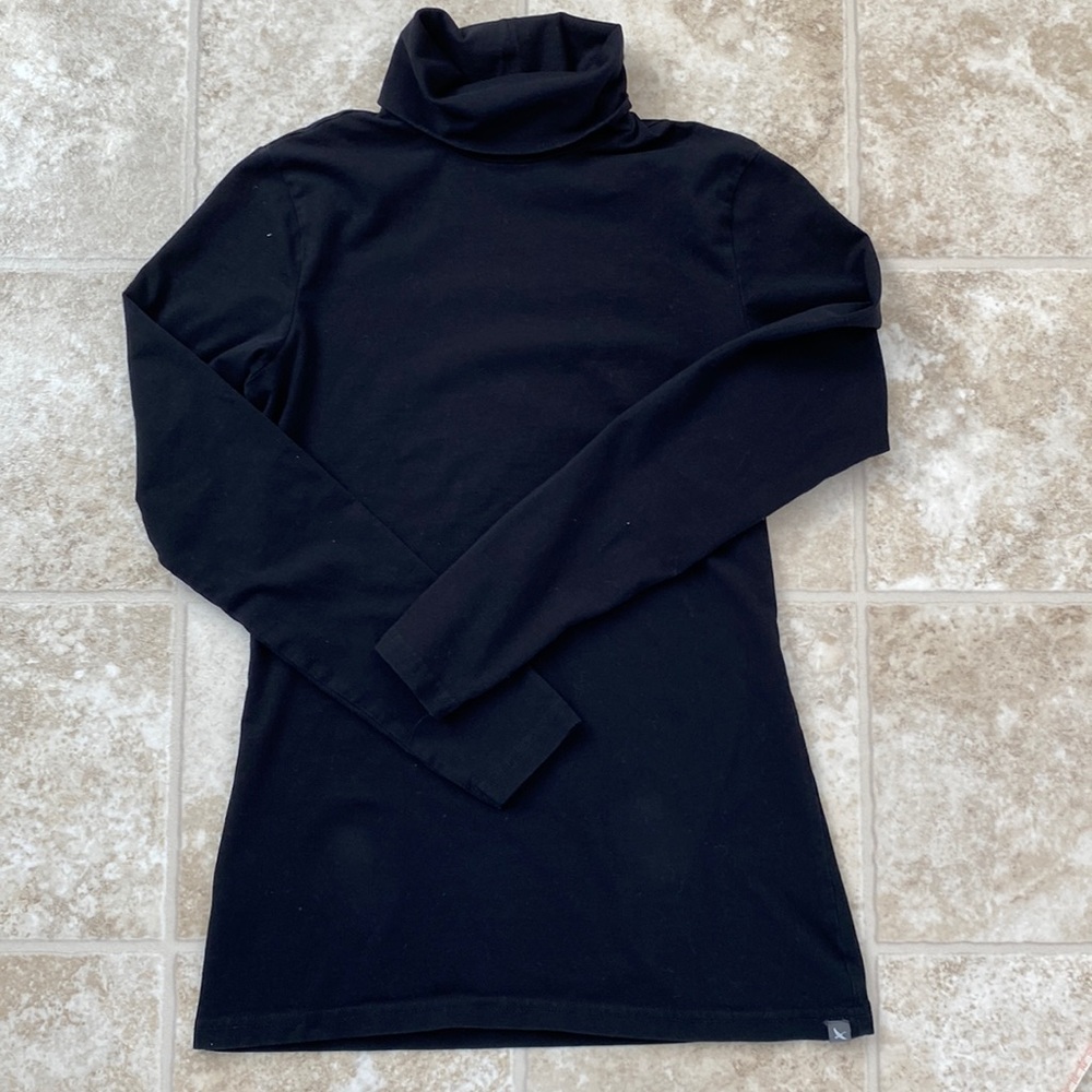 Eddie Bauer black turtle neck size XS